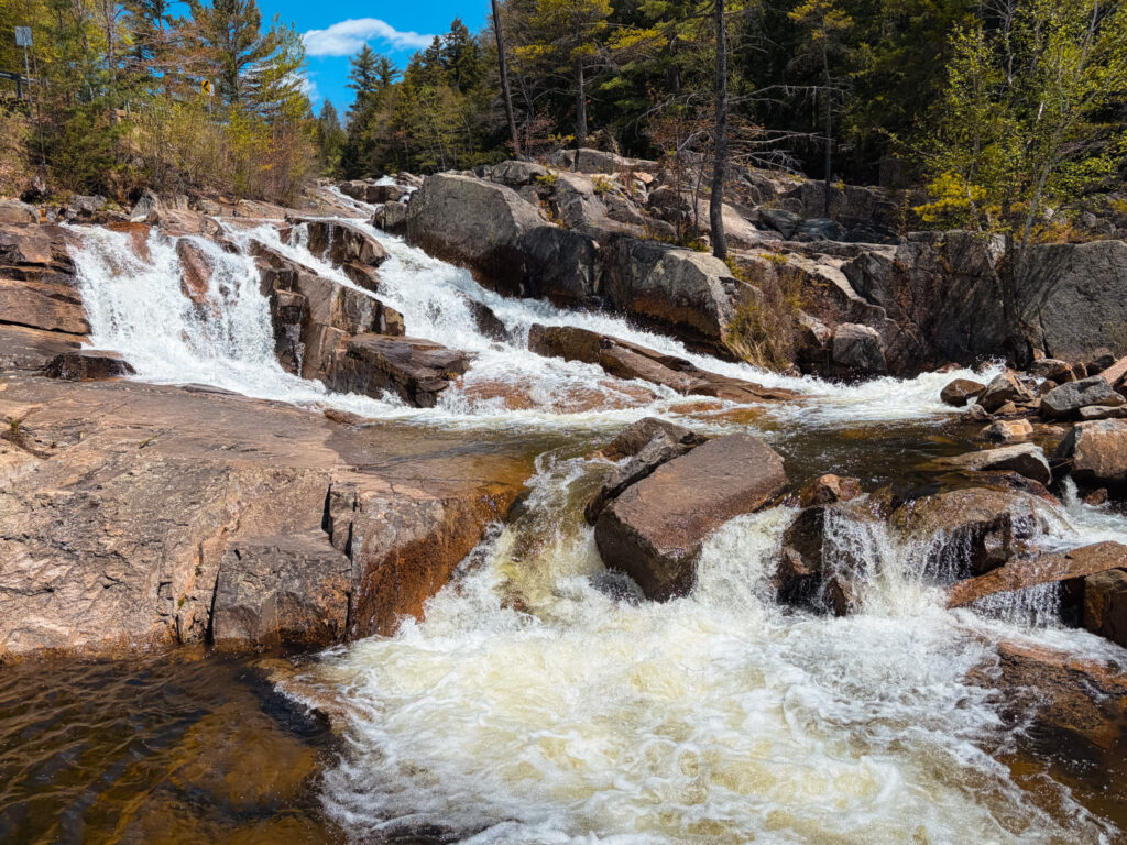 10 Gorgeous White Mountain Waterfalls: Jackson Falls